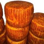 Formaggio Stagionato pepato esterno